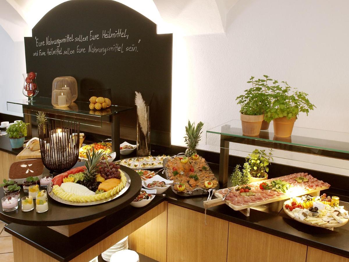 Hotel Restaurant Zum Goldenen Anker Mit Hallenbad & Wellnessbereich Windorf  Extérieur photo
