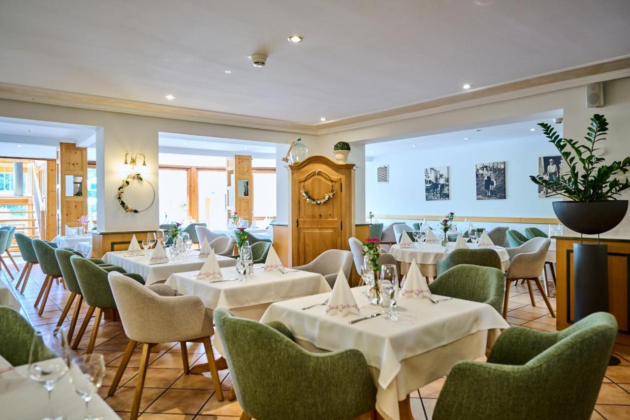 Hotel Restaurant Zum Goldenen Anker Mit Hallenbad & Wellnessbereich Windorf  Extérieur photo