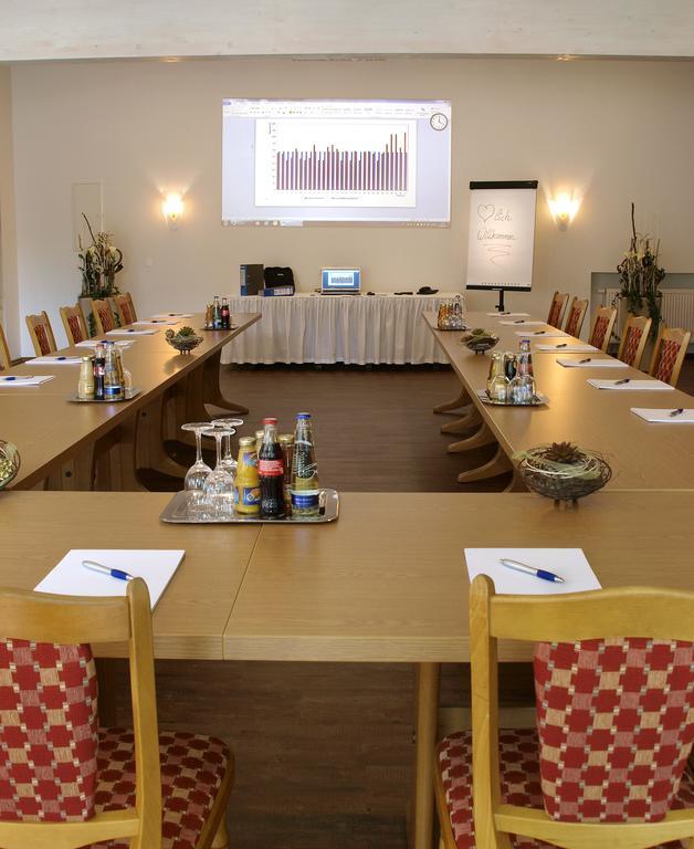 Hotel Restaurant Zum Goldenen Anker Mit Hallenbad & Wellnessbereich Windorf  Extérieur photo